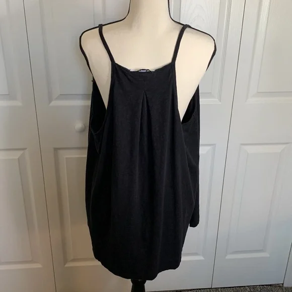 Peace Love World Tank Top Bundle - Picture 3 of 7